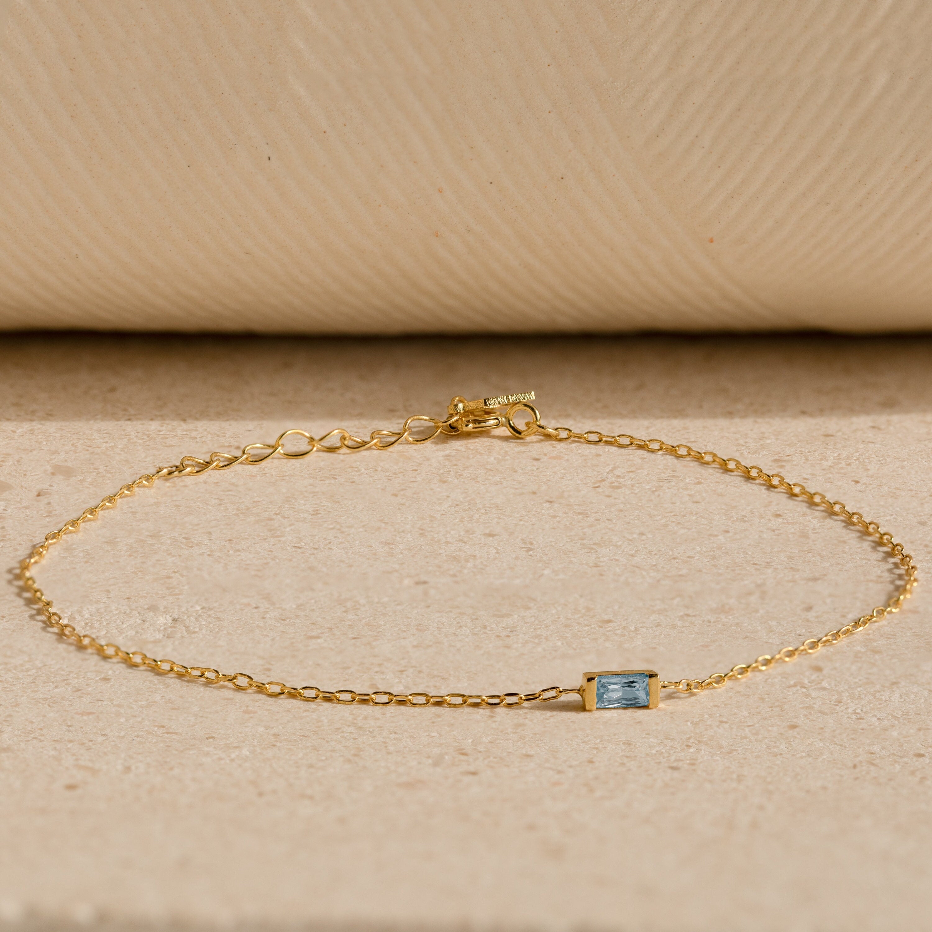 Personalized Baguette Birthstone Bracelet: A Timeless Keepsake
